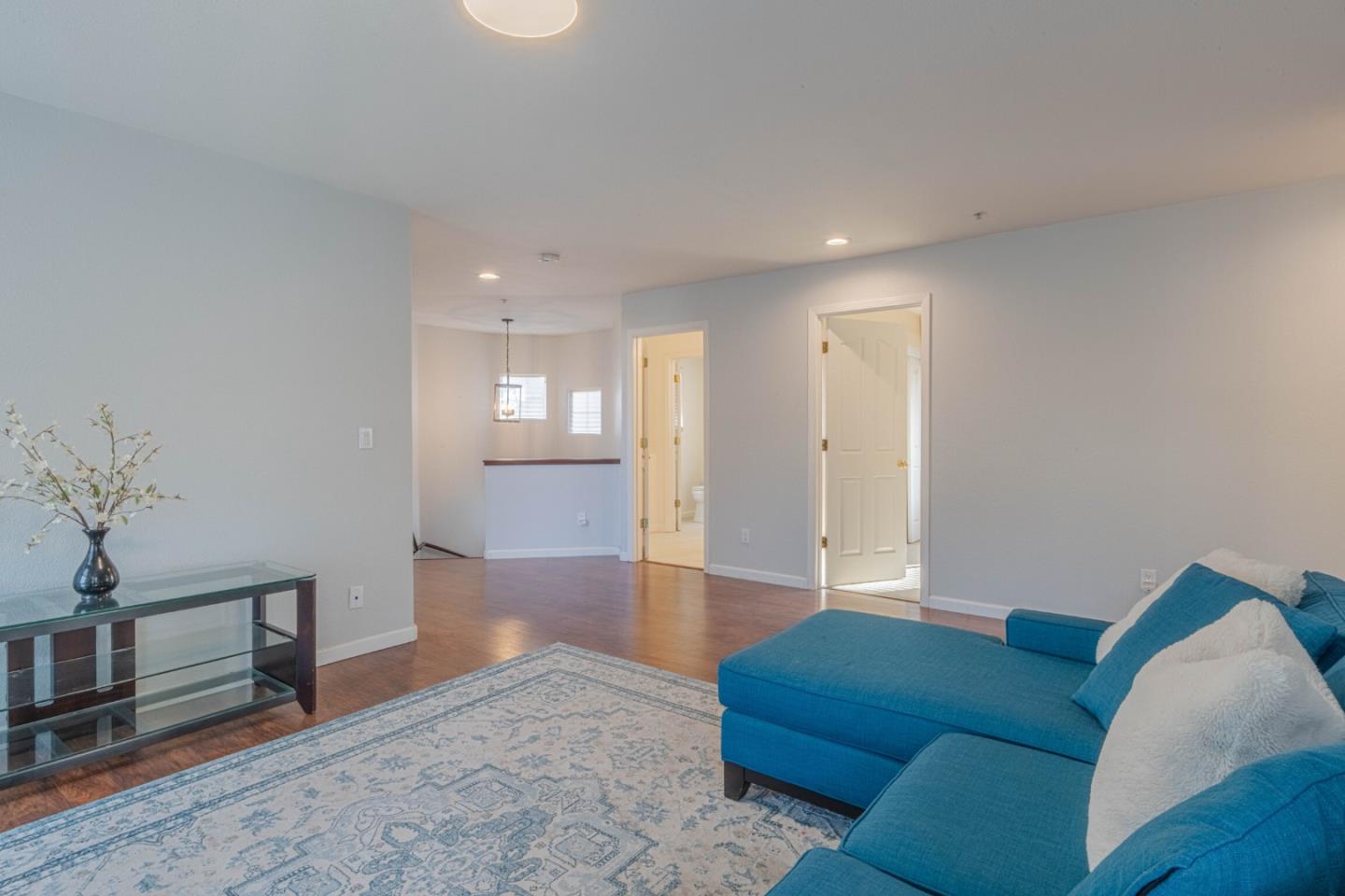 Detail Gallery Image 18 of 60 For 1099 Twin Creeks Dr, Salinas,  CA 93905 - 5 Beds | 2/1 Baths