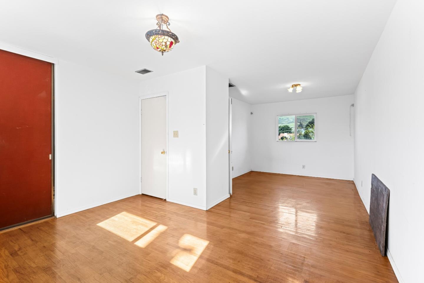 Detail Gallery Image 29 of 45 For 2178 Ashwood Ln, San Jose,  CA 95132 - 5 Beds | 2/1 Baths