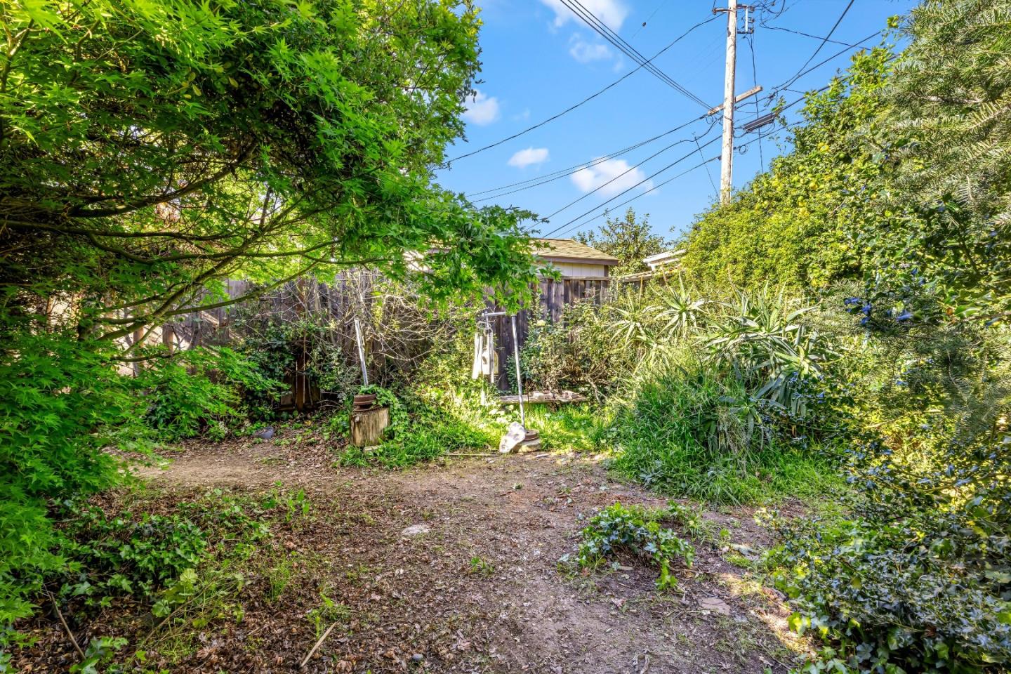 Detail Gallery Image 43 of 45 For 2178 Ashwood Ln, San Jose,  CA 95132 - 5 Beds | 2/1 Baths