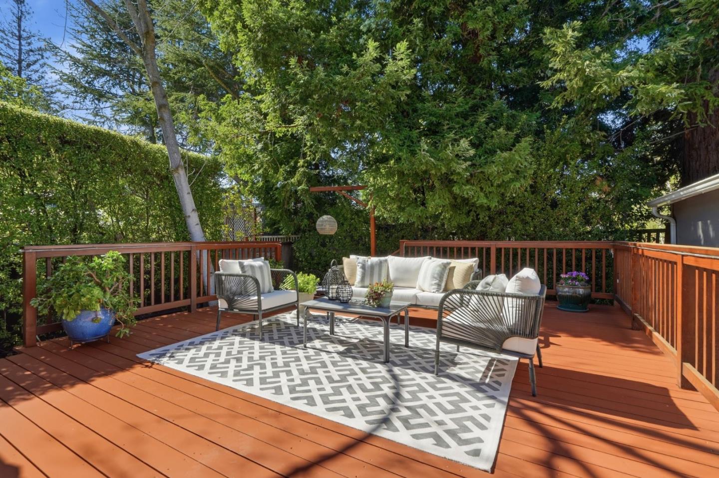 Detail Gallery Image 20 of 52 For 750 Los Robles Ave, Palo Alto,  CA 94306 - 3 Beds | 2 Baths