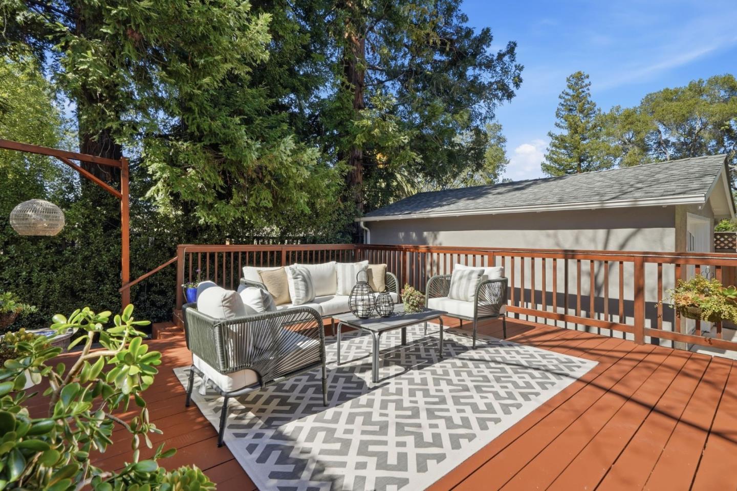 Detail Gallery Image 35 of 52 For 750 Los Robles Ave, Palo Alto,  CA 94306 - 3 Beds | 2 Baths