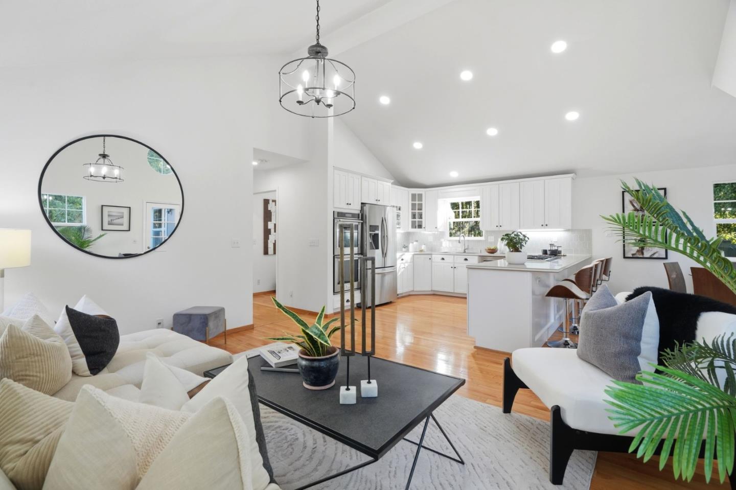 Detail Gallery Image 6 of 52 For 750 Los Robles Ave, Palo Alto,  CA 94306 - 3 Beds | 2 Baths