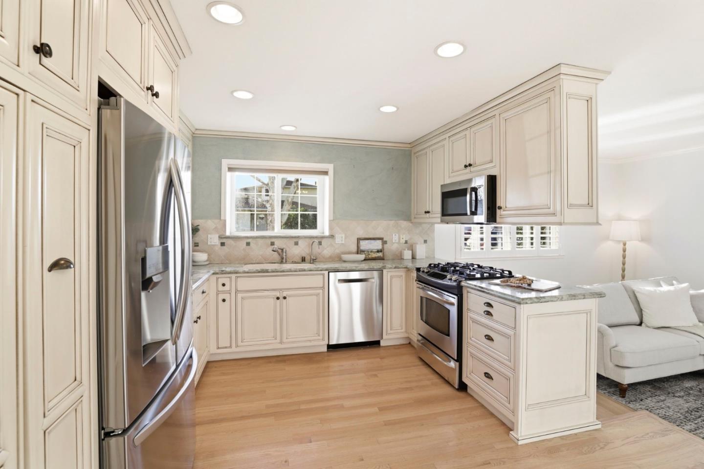 Detail Gallery Image 13 of 44 For 1375 Colleen Way, Campbell,  CA 95008 - 4 Beds | 2 Baths