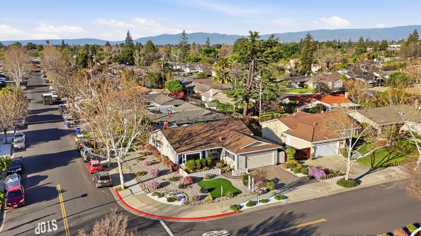 Detail Gallery Image 33 of 44 For 1375 Colleen Way, Campbell,  CA 95008 - 4 Beds | 2 Baths