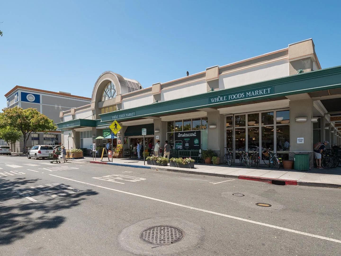 Detail Gallery Image 25 of 29 For 685 High St 5a,  Palo Alto,  CA 94301 - 2 Beds | 2/1 Baths