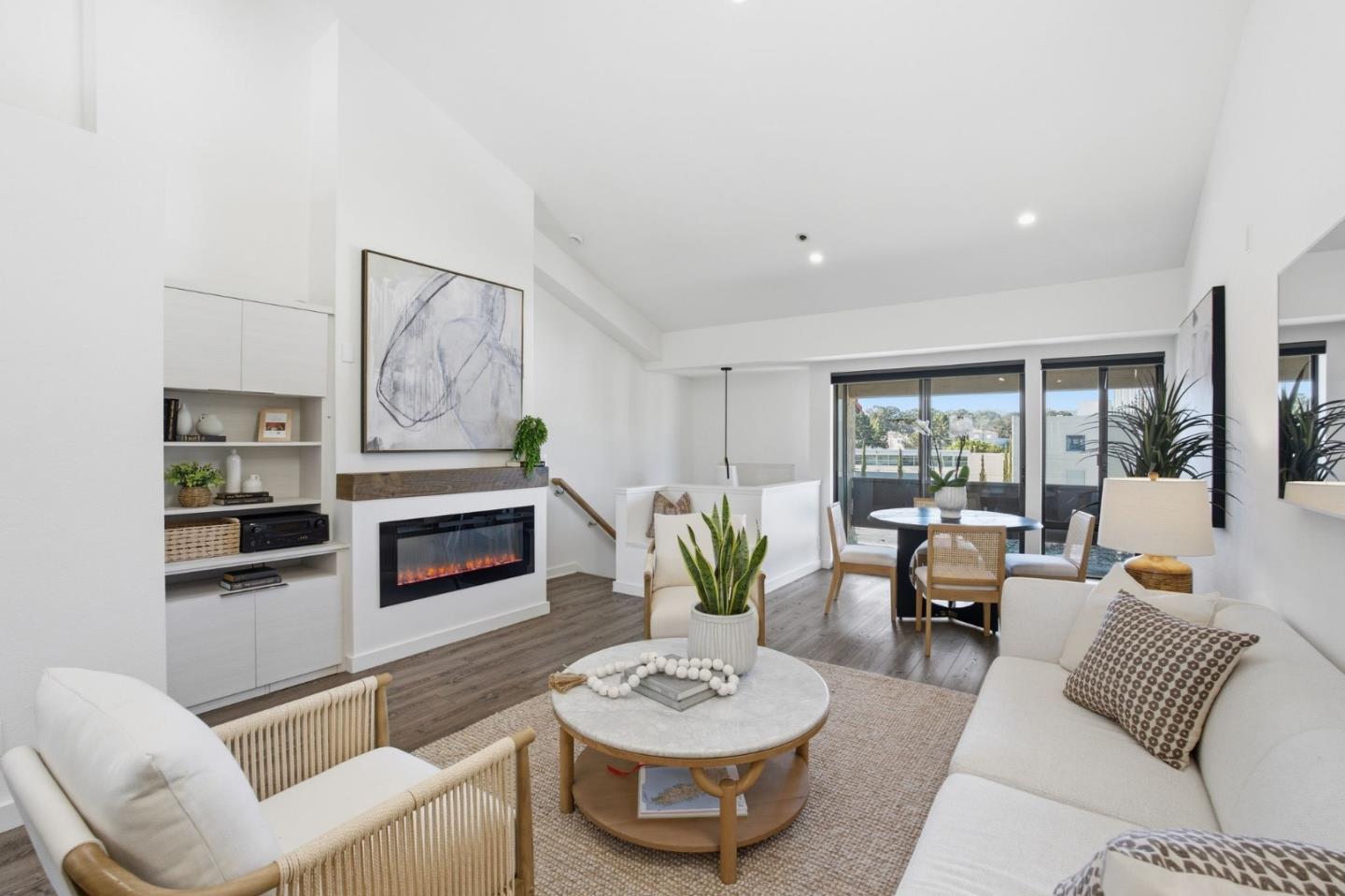 Detail Gallery Image 6 of 29 For 685 High St 5a,  Palo Alto,  CA 94301 - 2 Beds | 2/1 Baths