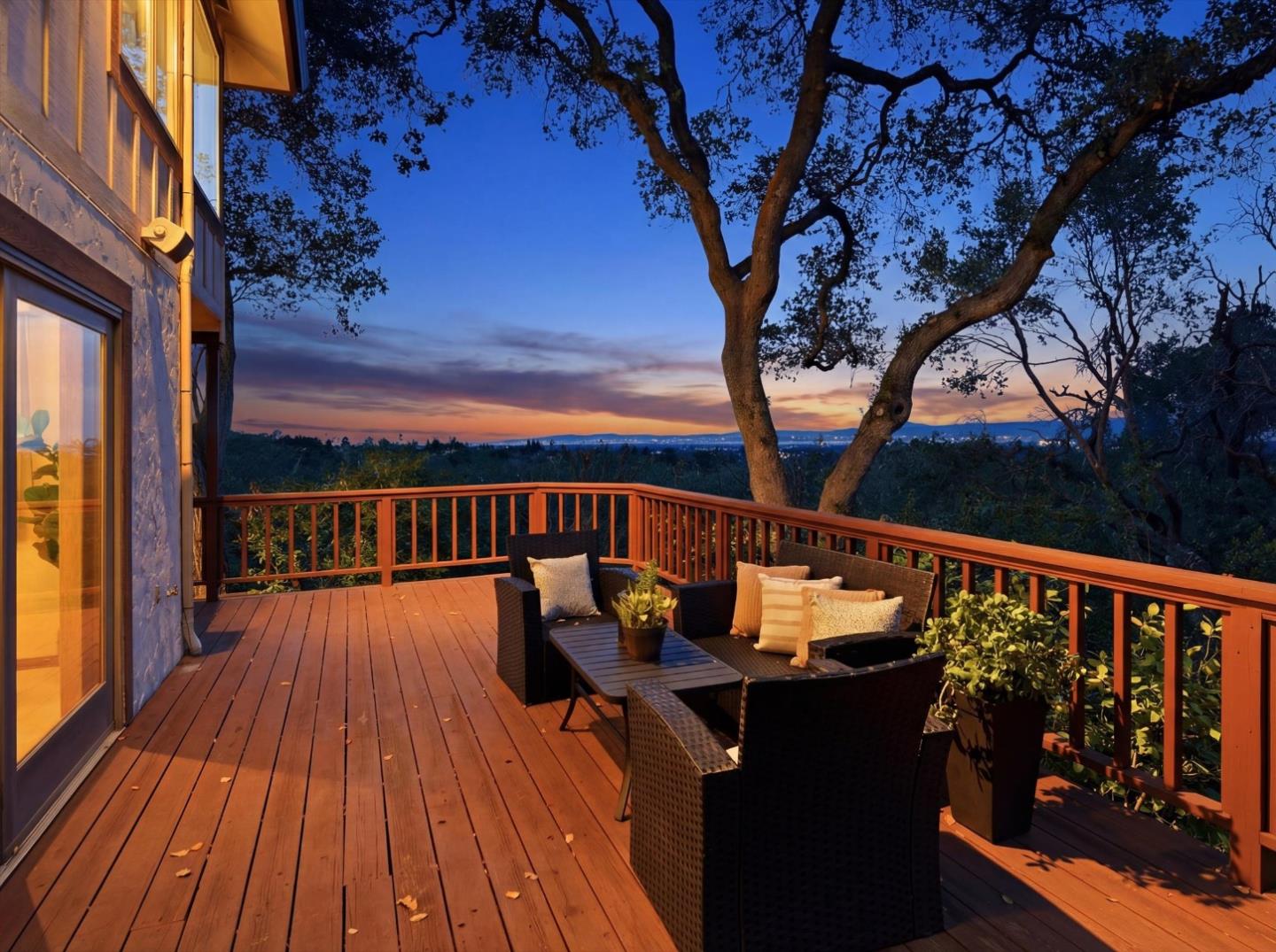 Detail Gallery Image 2 of 42 For 25564 Fernhill Dr, Los Altos Hills,  CA 94024 - 4 Beds | 3 Baths