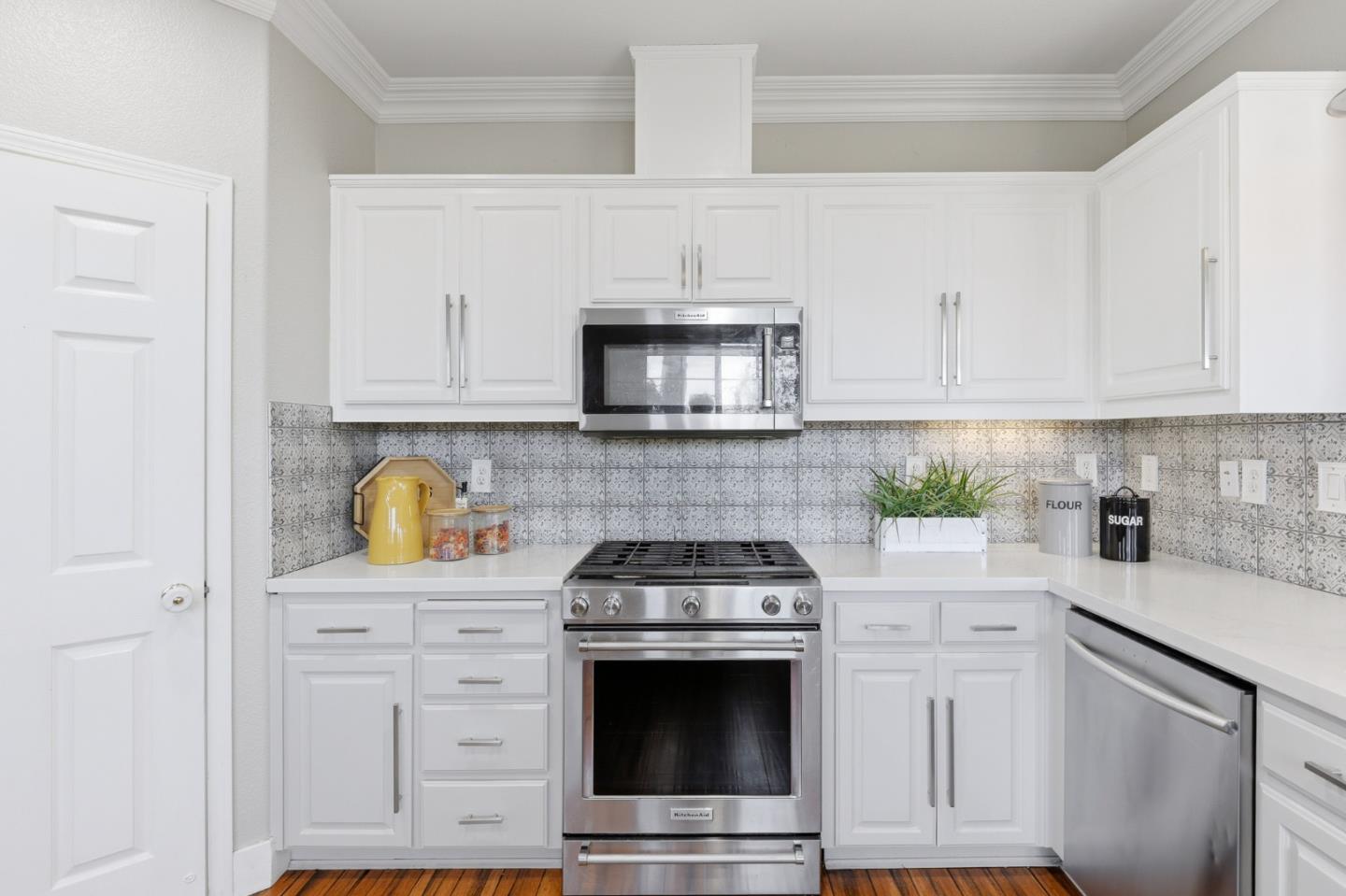 Detail Gallery Image 18 of 43 For 609 Rockspray Cir, Pittsburg,  CA 94565 - 4 Beds | 2/1 Baths