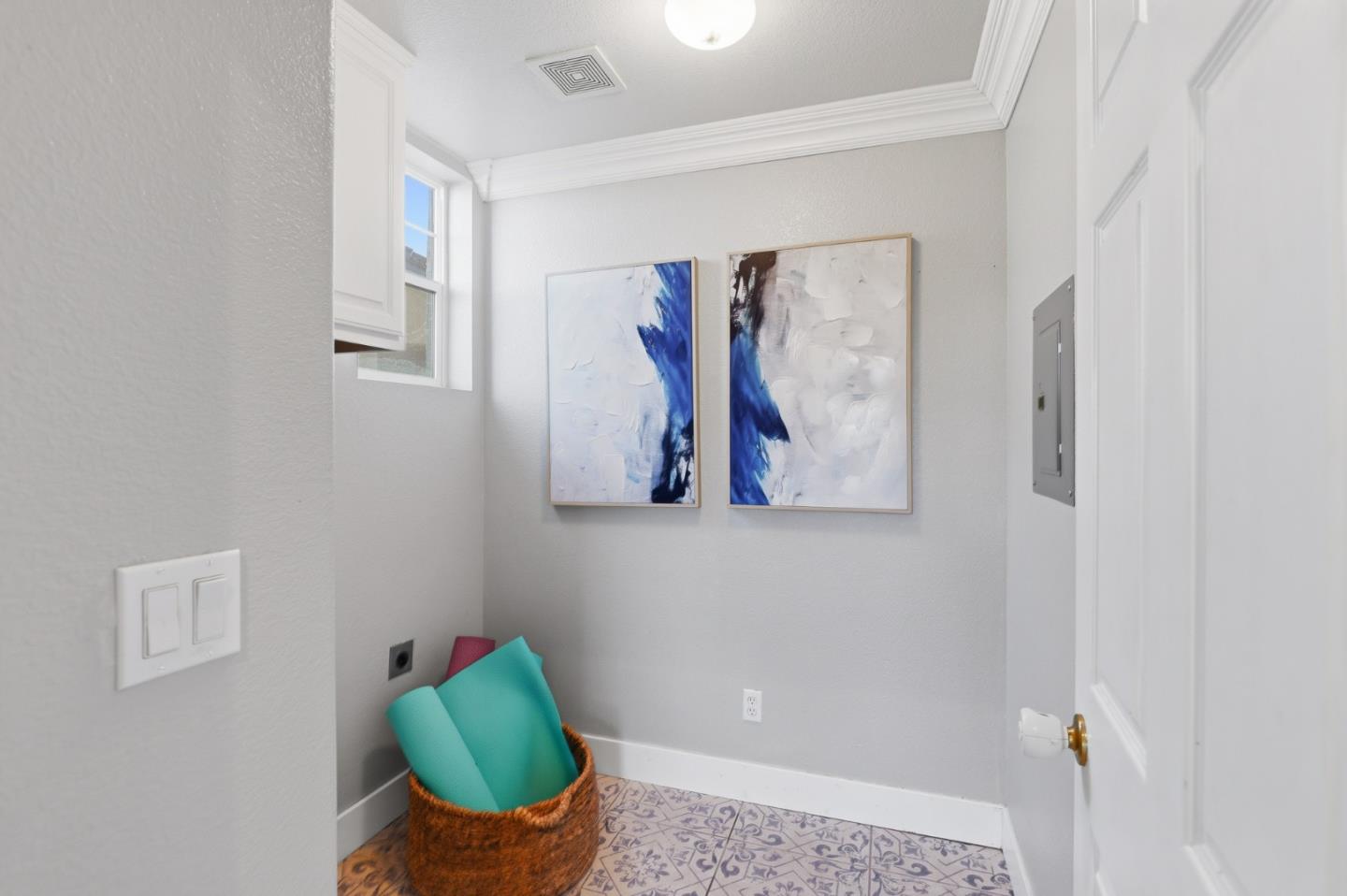 Detail Gallery Image 22 of 43 For 609 Rockspray Cir, Pittsburg,  CA 94565 - 4 Beds | 2/1 Baths