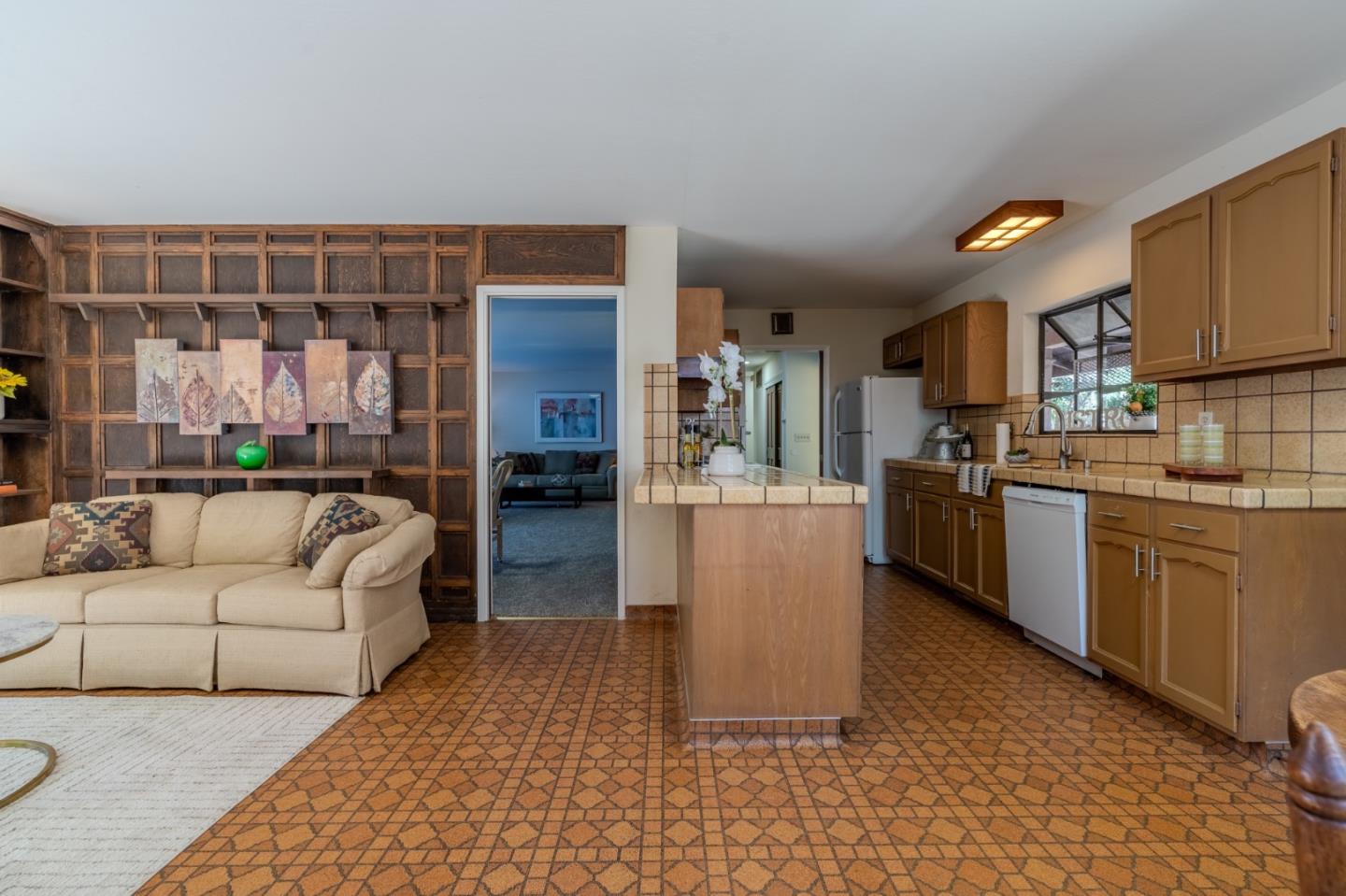 Detail Gallery Image 12 of 43 For 800 Oddstad Blvd, Pacifica,  CA 94044 - 3 Beds | 2/1 Baths