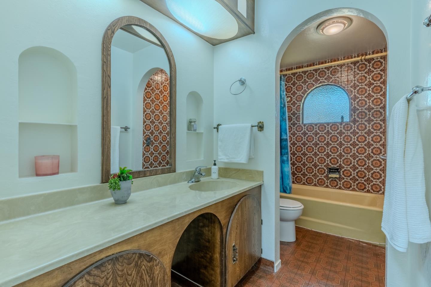 Detail Gallery Image 24 of 43 For 800 Oddstad Blvd, Pacifica,  CA 94044 - 3 Beds | 2/1 Baths