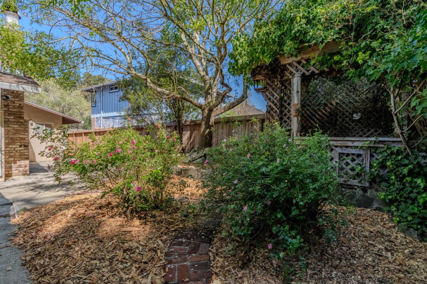 Detail Gallery Image 35 of 43 For 800 Oddstad Blvd, Pacifica,  CA 94044 - 3 Beds | 2/1 Baths