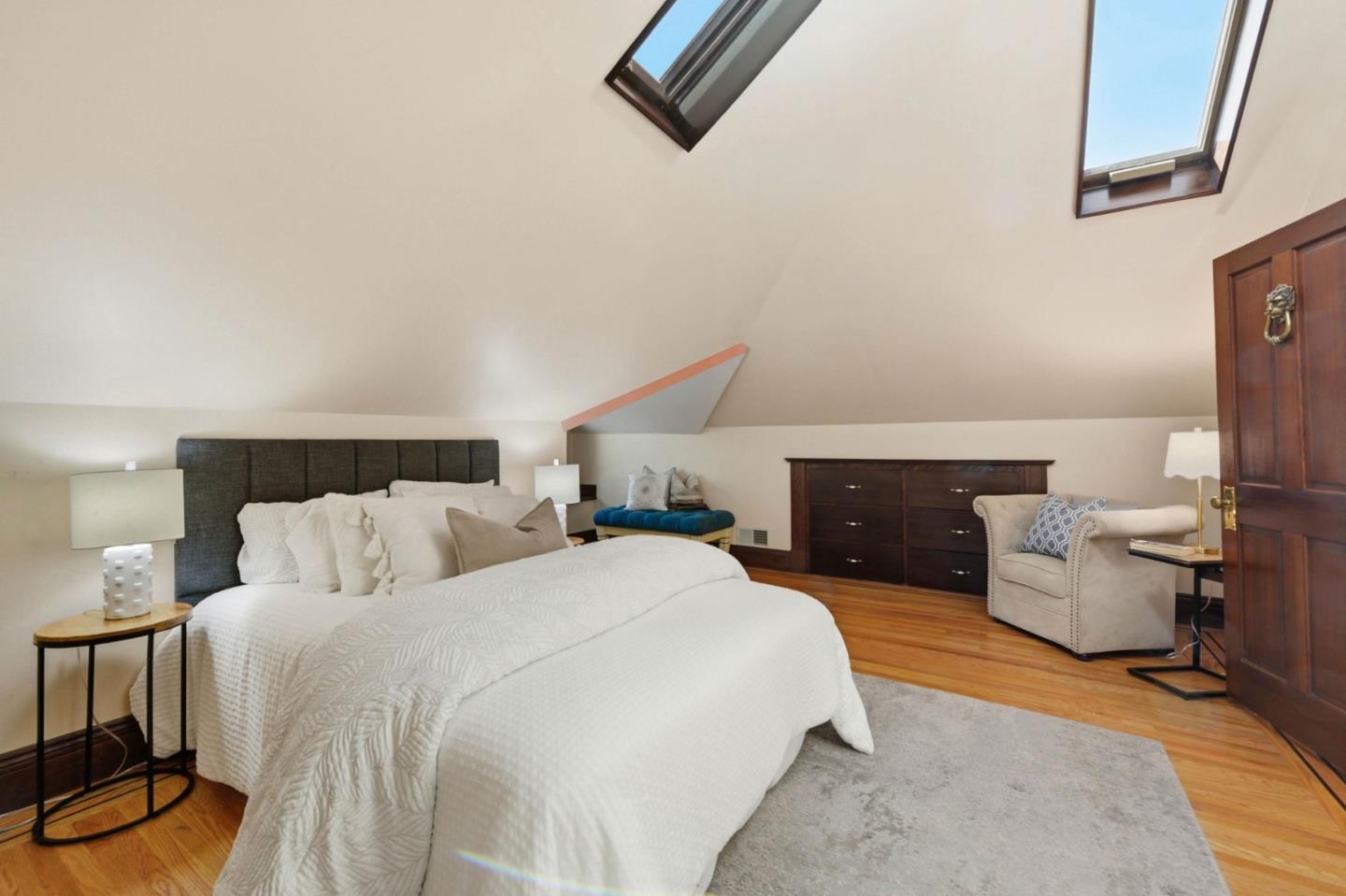 Detail Gallery Image 21 of 58 For 809 E 5th Ave, San Mateo,  CA 94402 - 3 Beds | 4 Baths