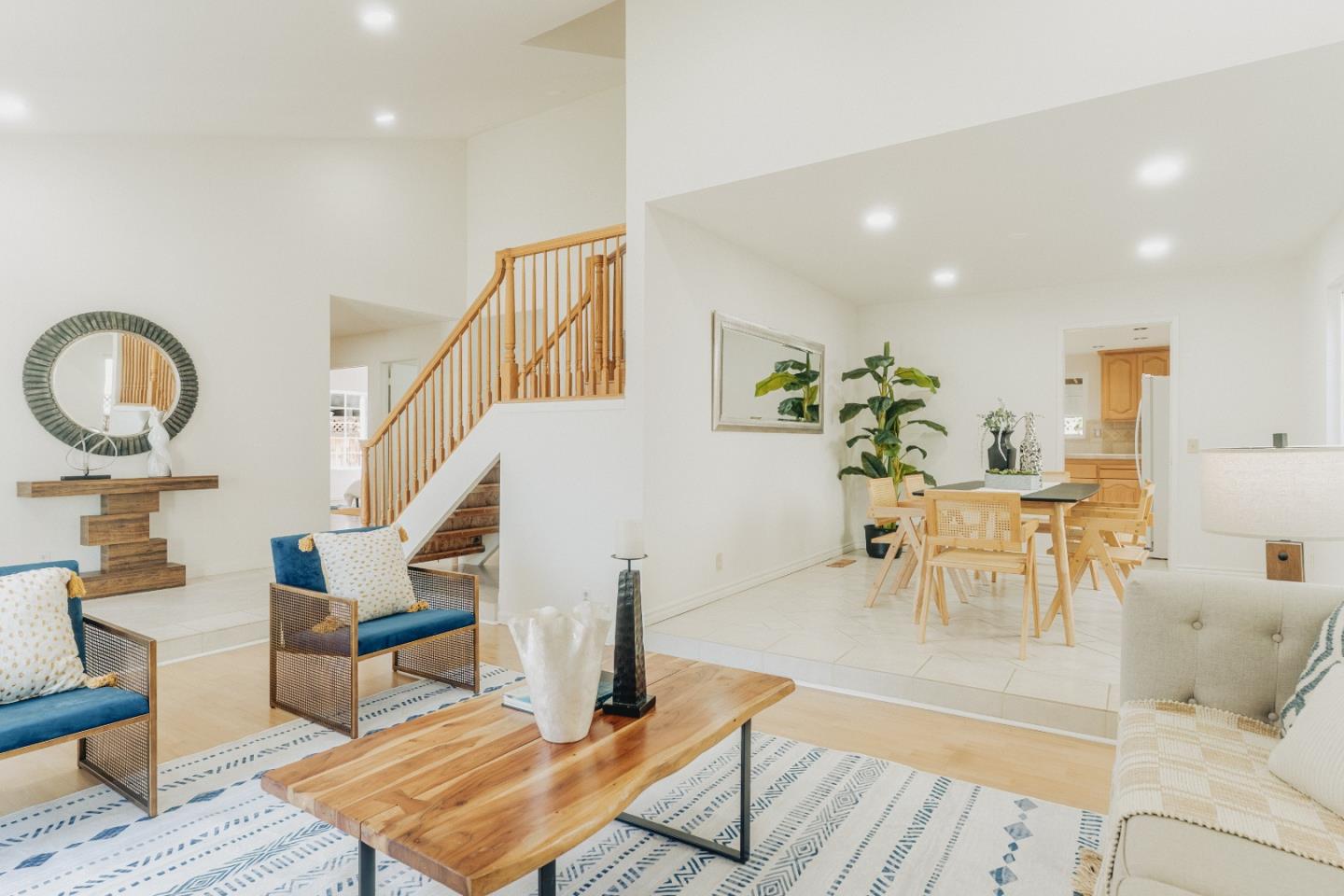 Detail Gallery Image 10 of 61 For 5506 Century Park Way, San Jose,  CA 95111 - 4 Beds | 2 Baths