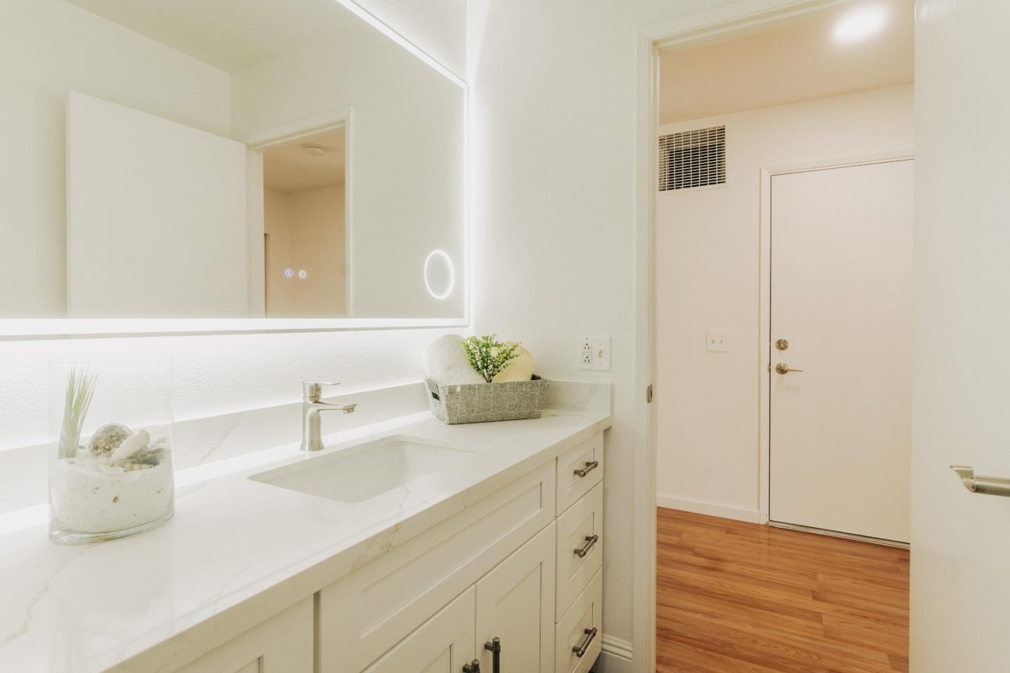 Detail Gallery Image 31 of 61 For 5506 Century Park Way, San Jose,  CA 95111 - 4 Beds | 2 Baths