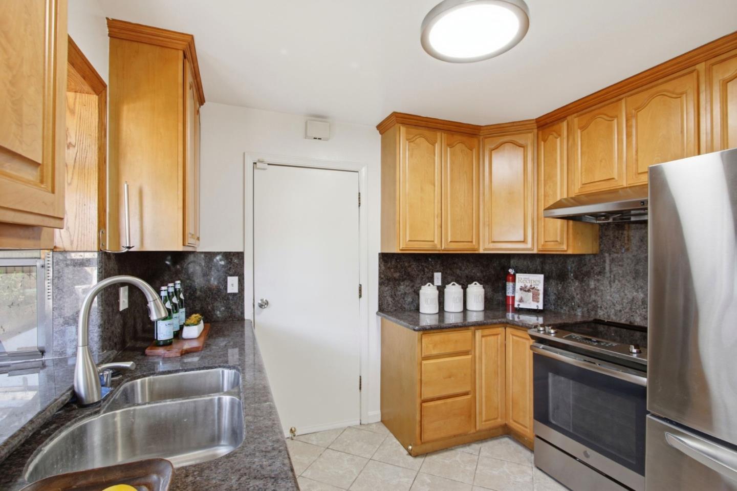 Detail Gallery Image 18 of 39 For 2955 Gala Ct, Santa Clara,  CA 95051 - 3 Beds | 2 Baths