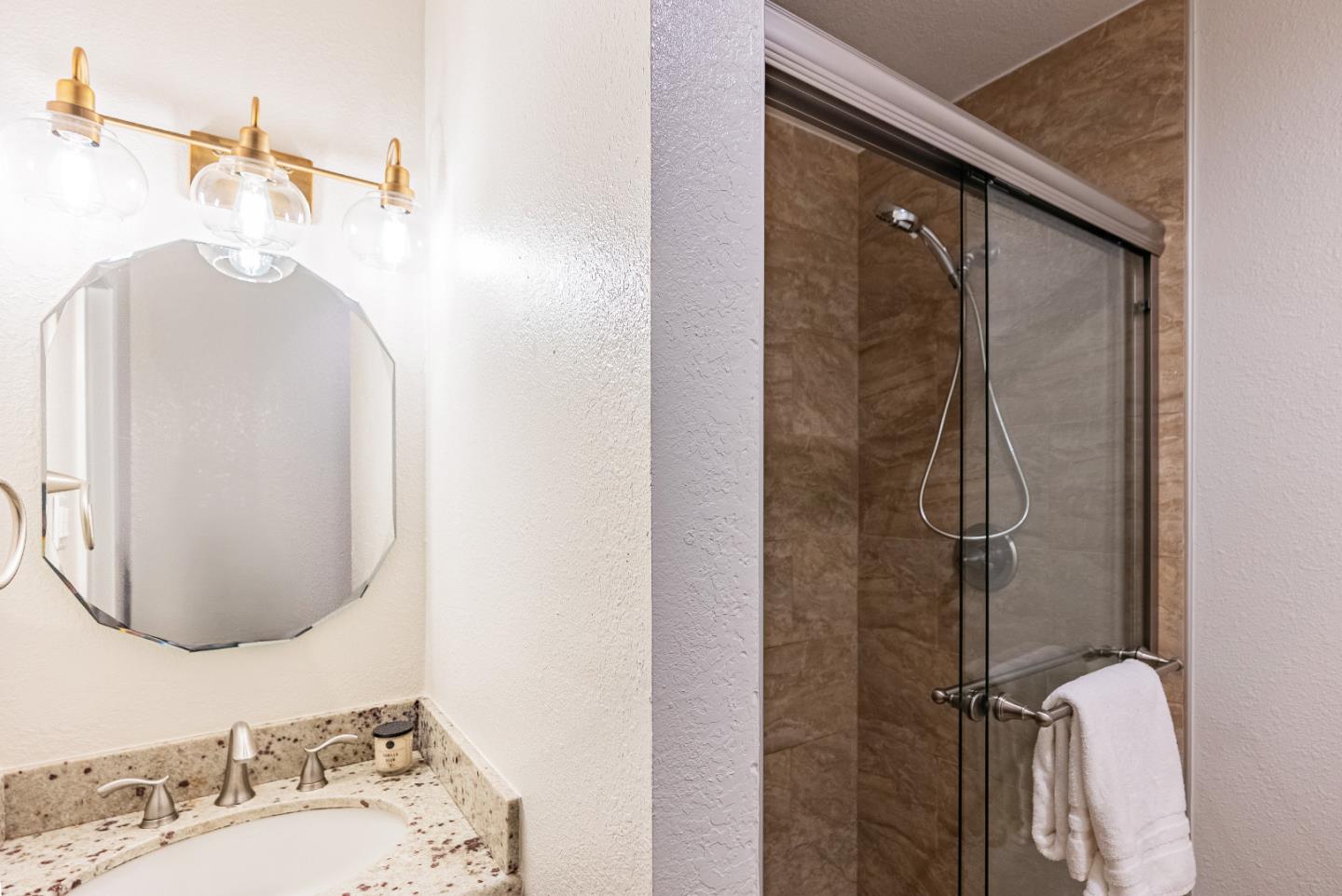 Detail Gallery Image 23 of 33 For 201 Flynn Ave #16,  Mountain View,  CA 94043 - 2 Beds | 2/1 Baths