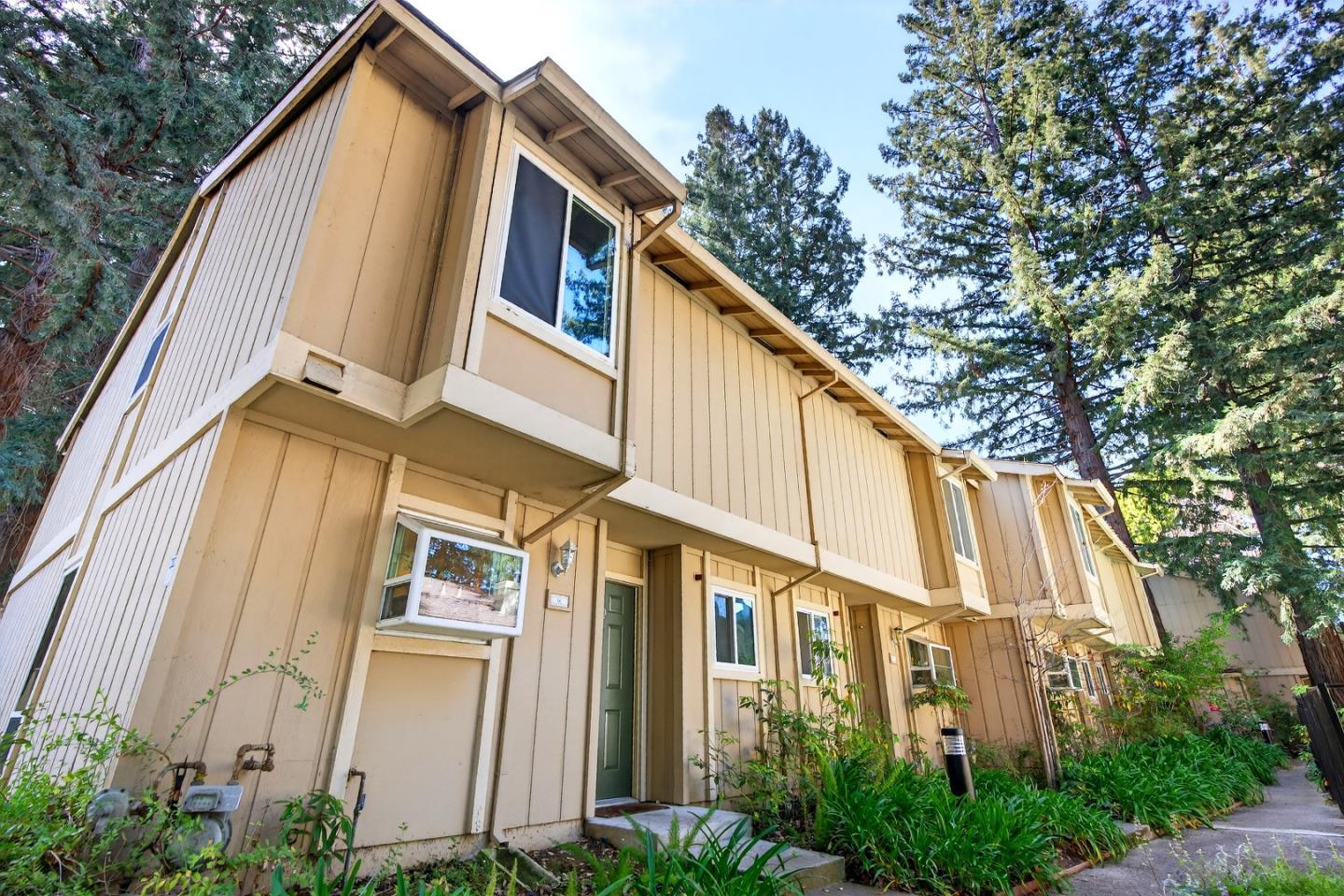 Detail Gallery Image 30 of 33 For 201 Flynn Ave #16,  Mountain View,  CA 94043 - 2 Beds | 2/1 Baths