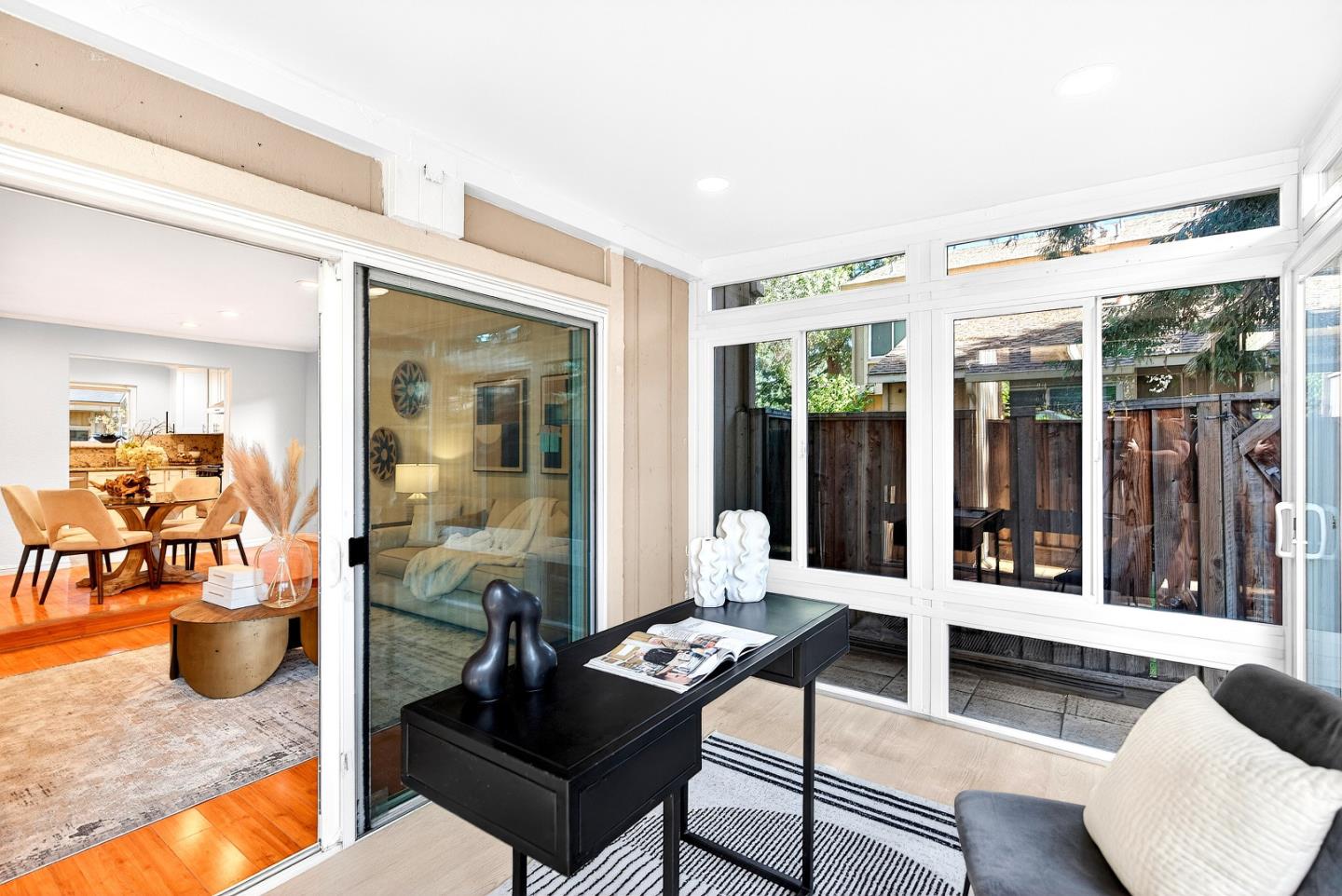 Detail Gallery Image 9 of 33 For 201 Flynn Ave #16,  Mountain View,  CA 94043 - 2 Beds | 2/1 Baths