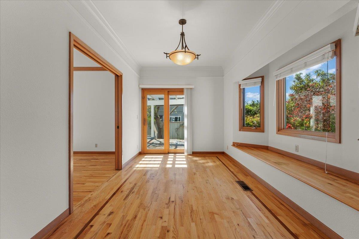 Detail Gallery Image 17 of 58 For 206 Ravenswood Ct, Santa Cruz,  CA 95060 - 3 Beds | 3 Baths