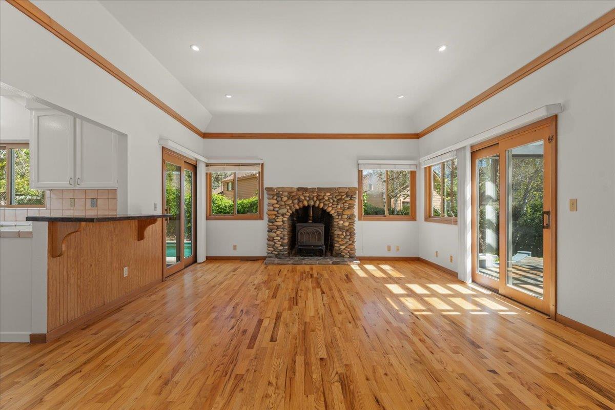 Detail Gallery Image 20 of 58 For 206 Ravenswood Ct, Santa Cruz,  CA 95060 - 3 Beds | 3 Baths