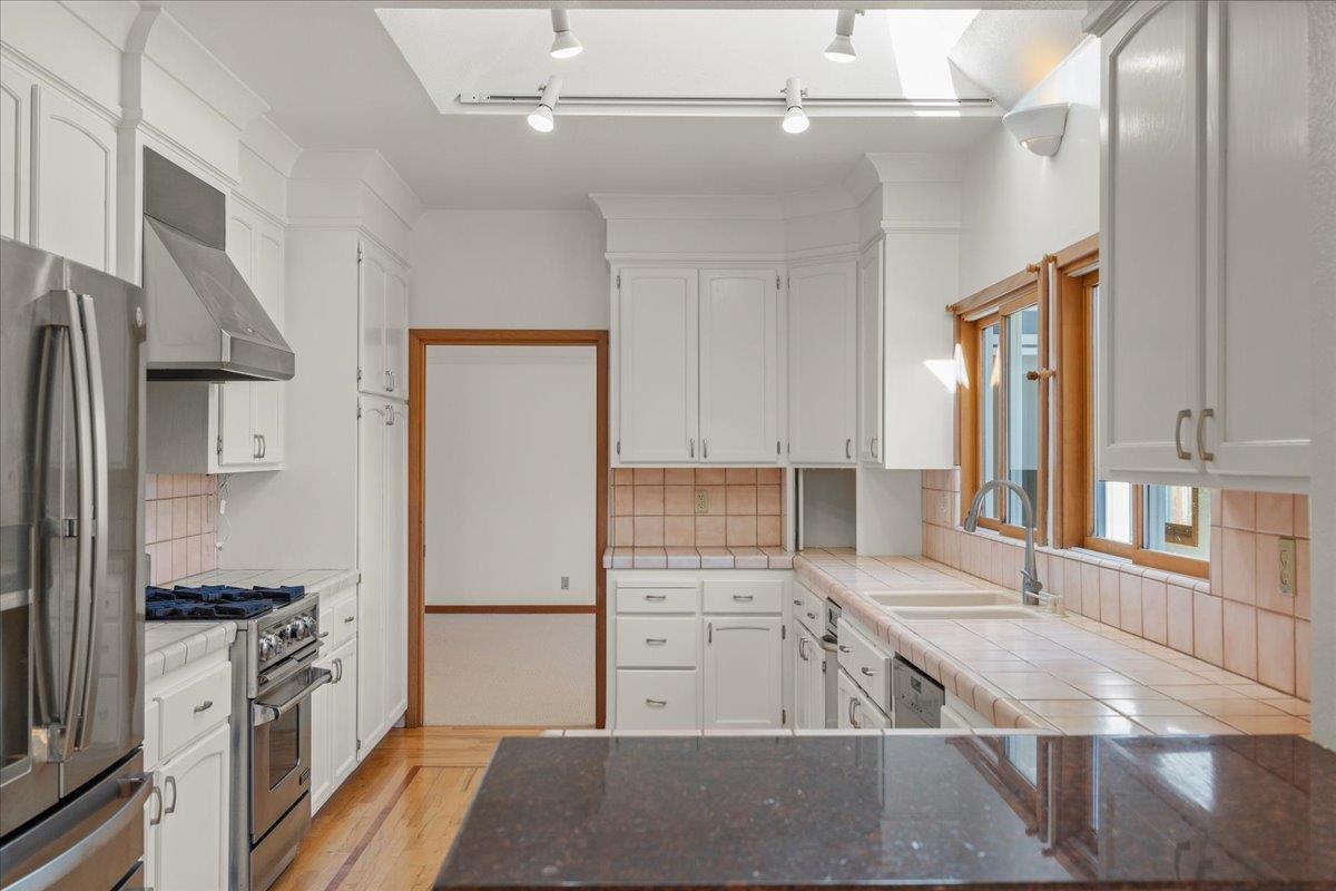 Detail Gallery Image 26 of 58 For 206 Ravenswood Ct, Santa Cruz,  CA 95060 - 3 Beds | 3 Baths