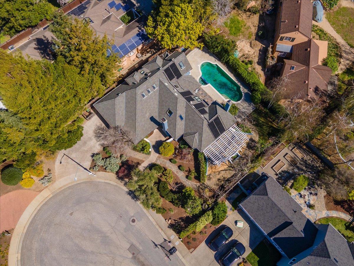 Detail Gallery Image 4 of 58 For 206 Ravenswood Ct, Santa Cruz,  CA 95060 - 3 Beds | 3 Baths