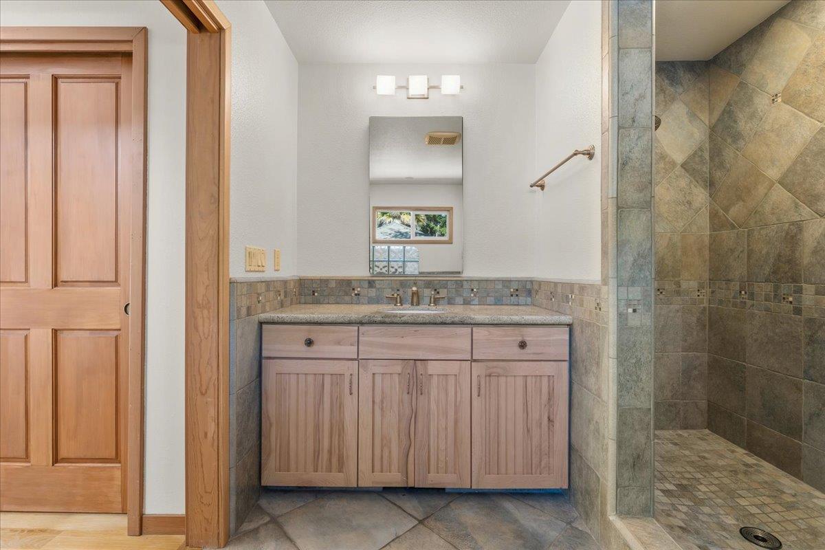 Detail Gallery Image 42 of 58 For 206 Ravenswood Ct, Santa Cruz,  CA 95060 - 3 Beds | 3 Baths