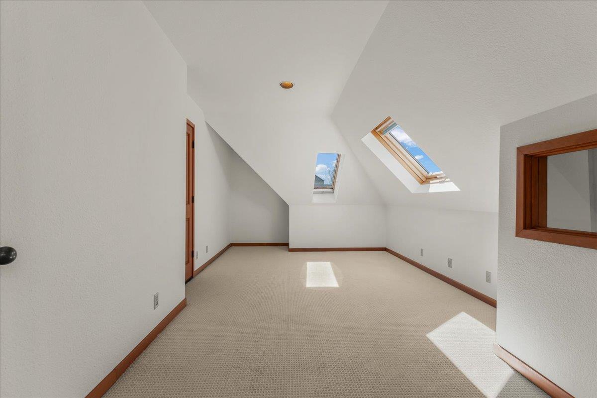 Detail Gallery Image 46 of 58 For 206 Ravenswood Ct, Santa Cruz,  CA 95060 - 3 Beds | 3 Baths