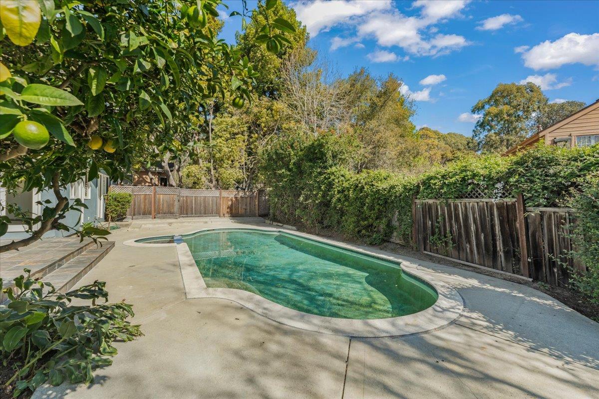 Detail Gallery Image 50 of 58 For 206 Ravenswood Ct, Santa Cruz,  CA 95060 - 3 Beds | 3 Baths