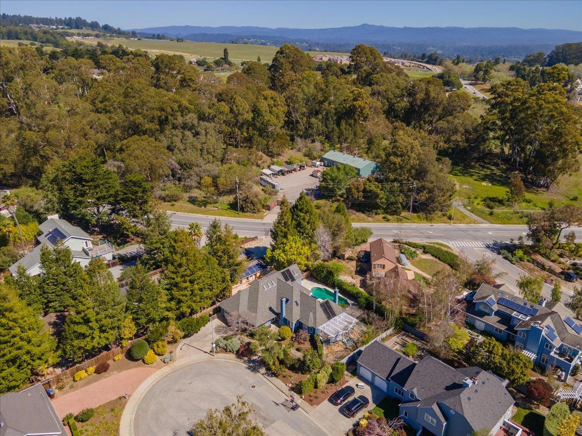 Detail Gallery Image 55 of 58 For 206 Ravenswood Ct, Santa Cruz,  CA 95060 - 3 Beds | 3 Baths