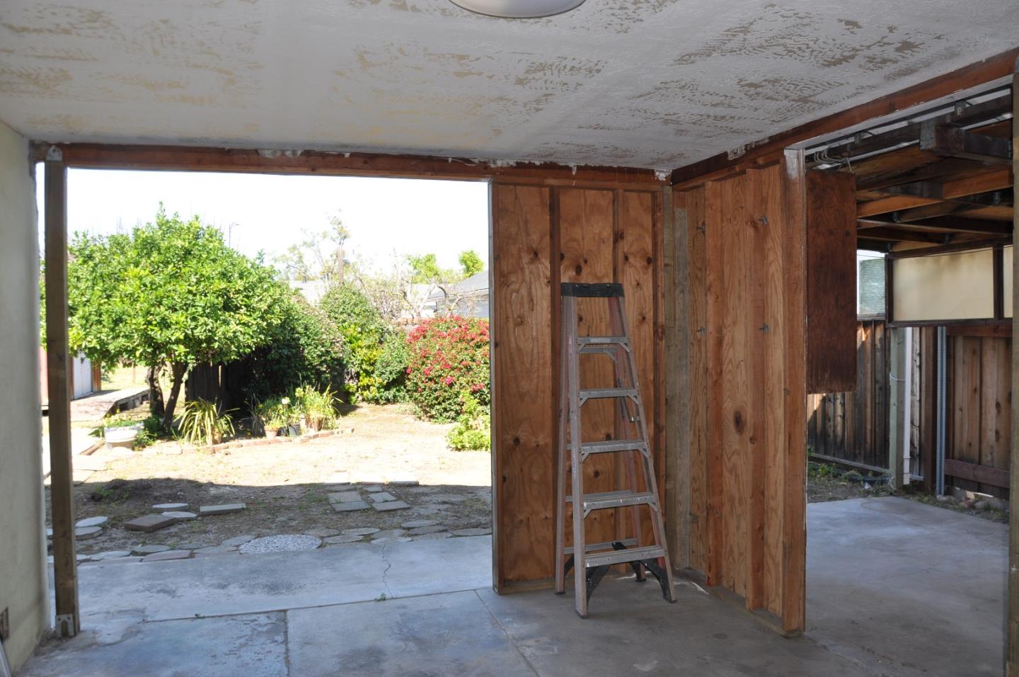 Detail Gallery Image 10 of 17 For 1795 Kammerer Ave, San Jose,  CA 95116 - 3 Beds | 1 Baths