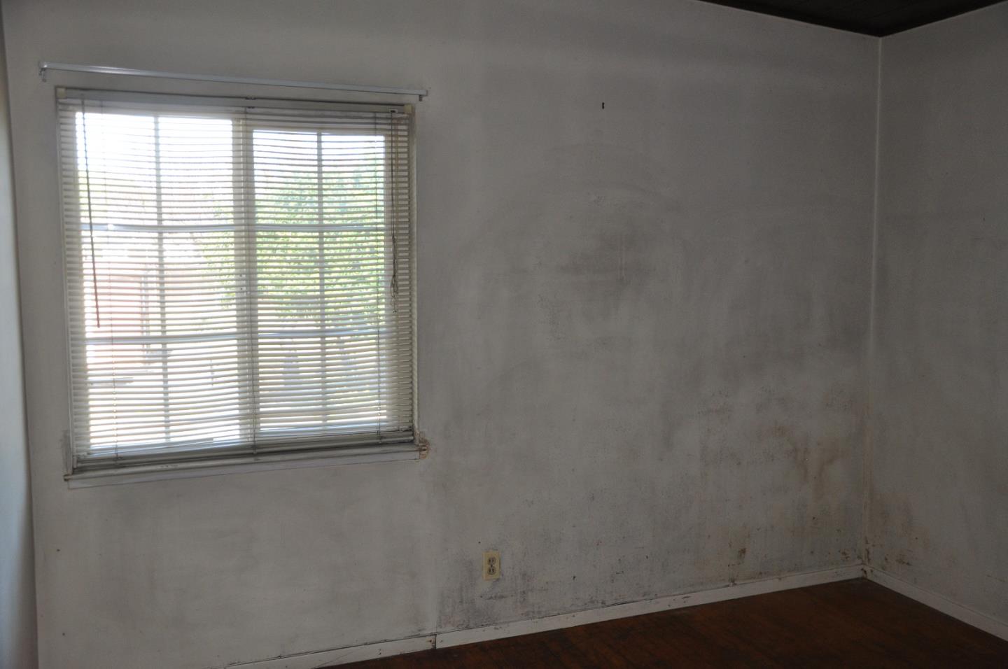 Detail Gallery Image 7 of 17 For 1795 Kammerer Ave, San Jose,  CA 95116 - 3 Beds | 1 Baths