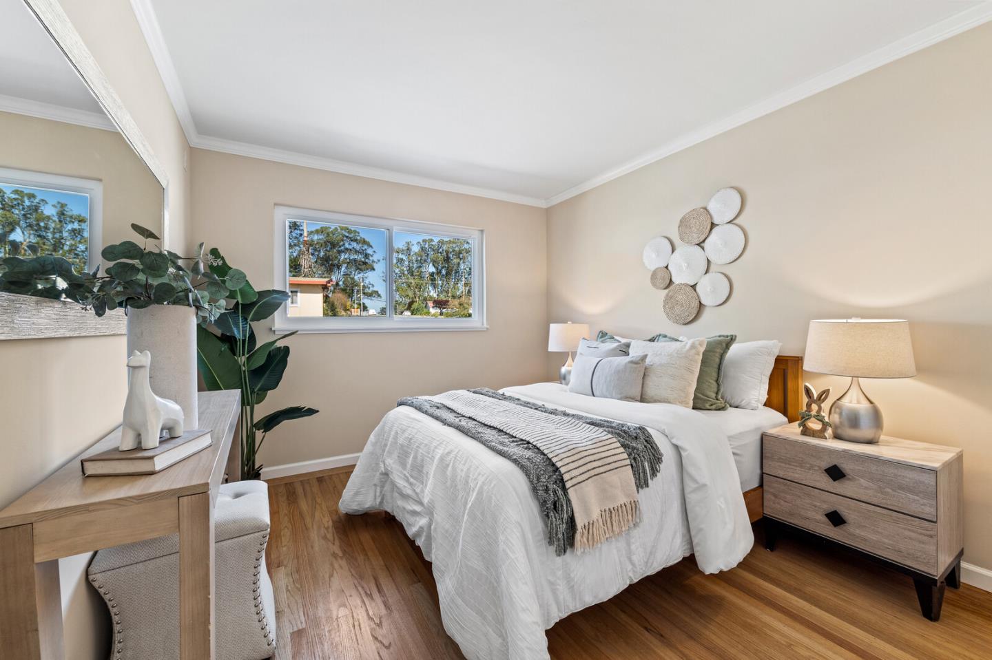 Detail Gallery Image 15 of 30 For 101 Elmwood Ct, San Bruno,  CA 94066 - 3 Beds | 3 Baths