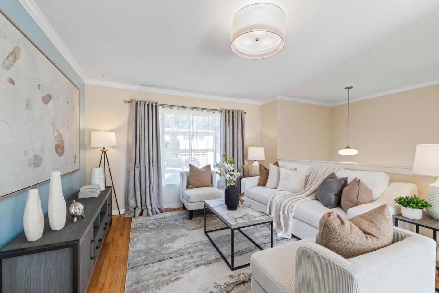 Detail Gallery Image 6 of 30 For 101 Elmwood Ct, San Bruno,  CA 94066 - 3 Beds | 3 Baths