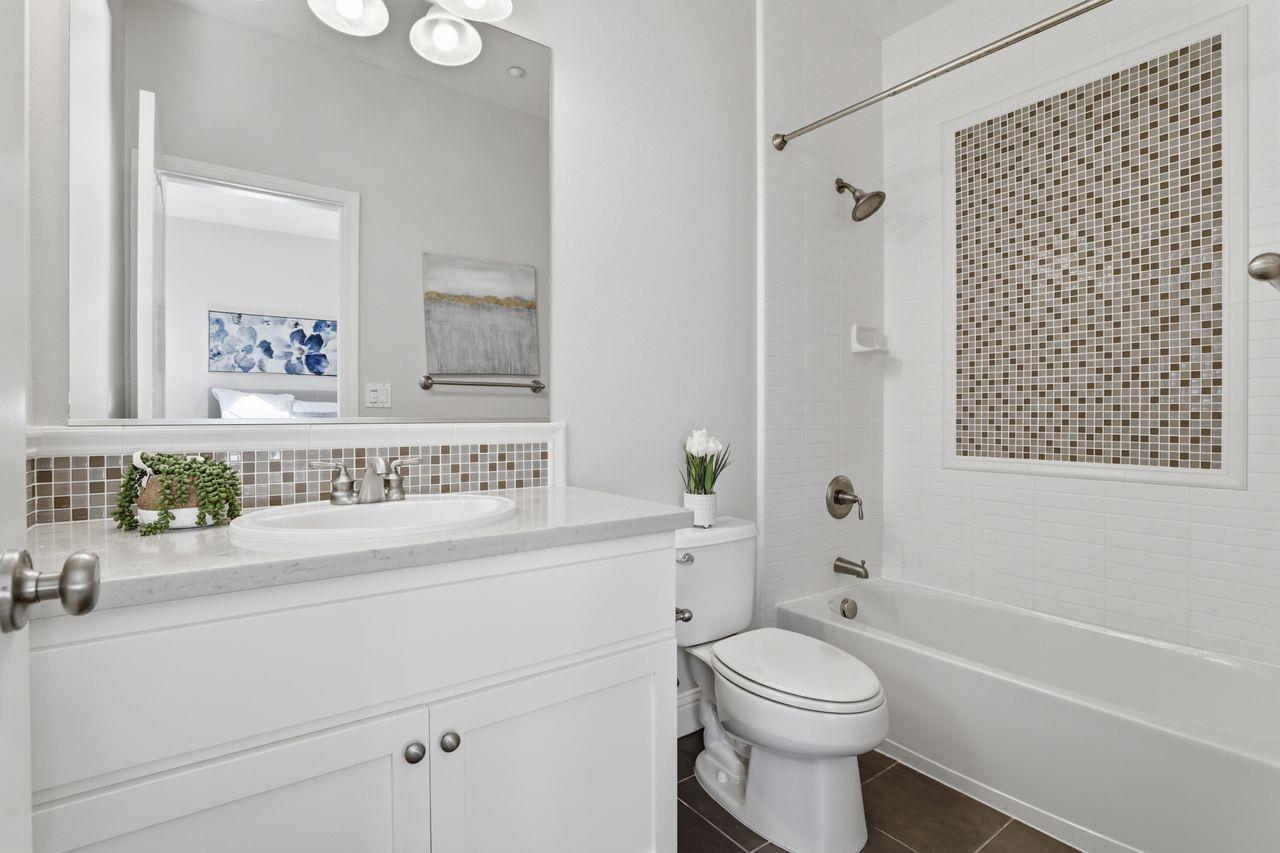 Detail Gallery Image 13 of 45 For 580 De Guigne Dr, Sunnyvale,  CA 94085 - 3 Beds | 3/1 Baths