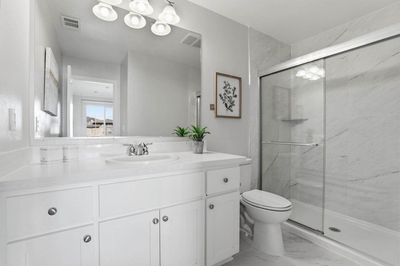 Detail Gallery Image 17 of 45 For 580 De Guigne Dr, Sunnyvale,  CA 94085 - 3 Beds | 3/1 Baths