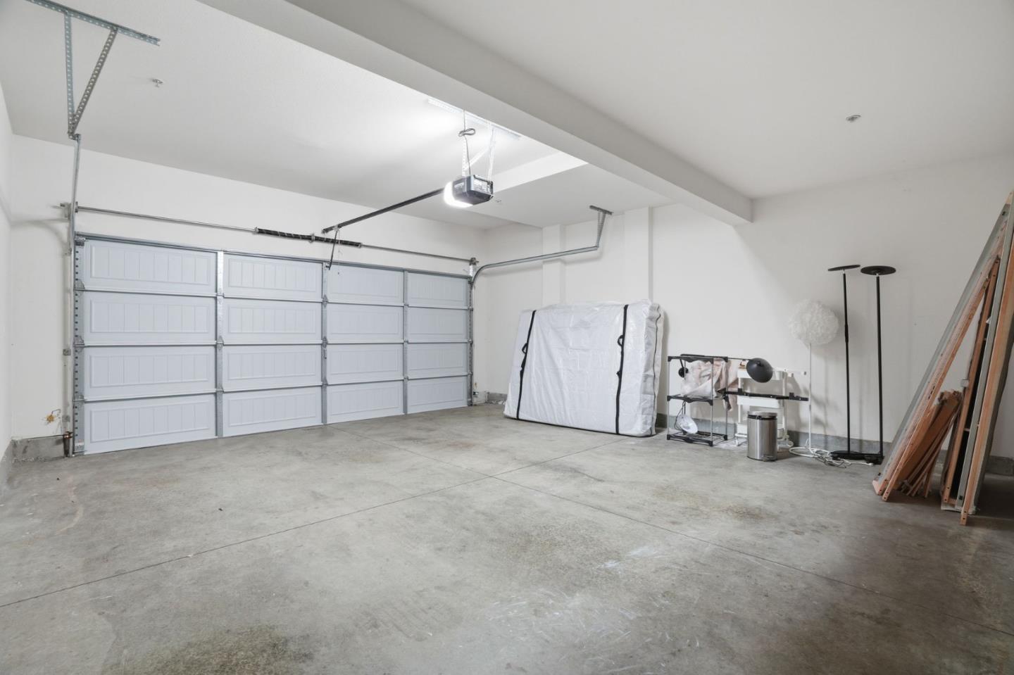 Detail Gallery Image 28 of 45 For 580 De Guigne Dr, Sunnyvale,  CA 94085 - 3 Beds | 3/1 Baths