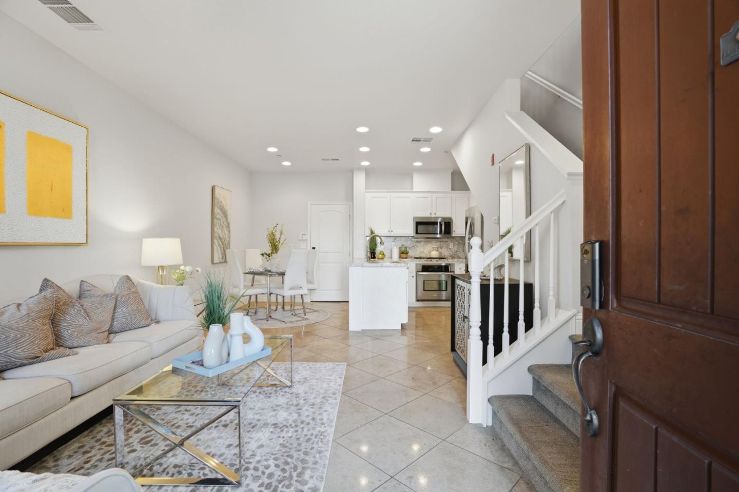 Detail Gallery Image 4 of 45 For 580 De Guigne Dr, Sunnyvale,  CA 94085 - 3 Beds | 3/1 Baths