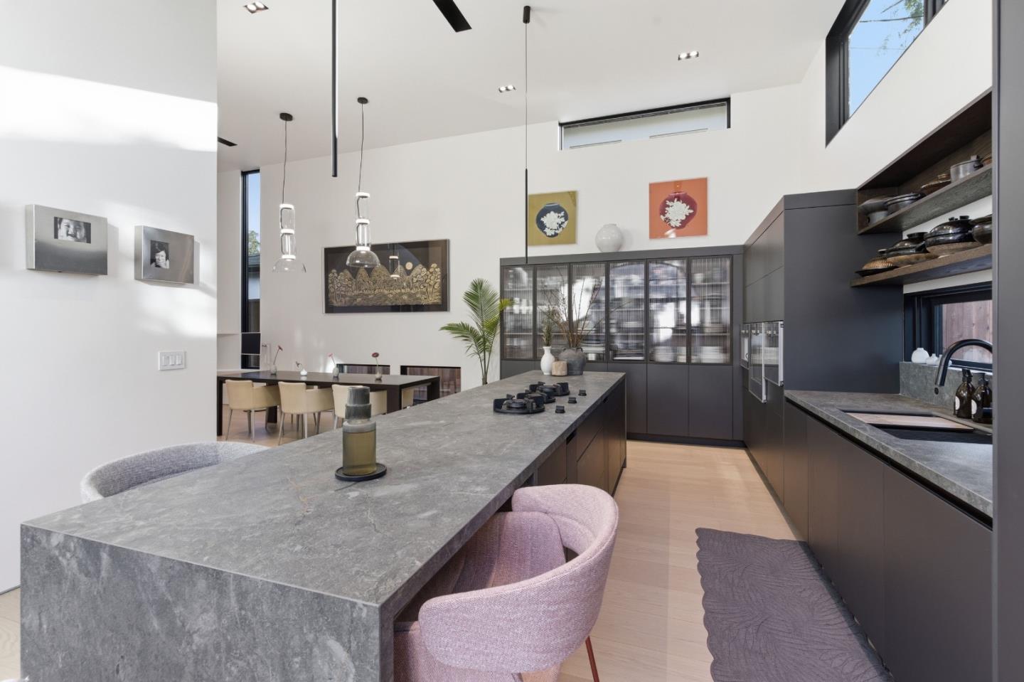 Detail Gallery Image 13 of 44 For 947 Colonial, Palo Alto,  CA 94303 - 3 Beds | 2/1 Baths