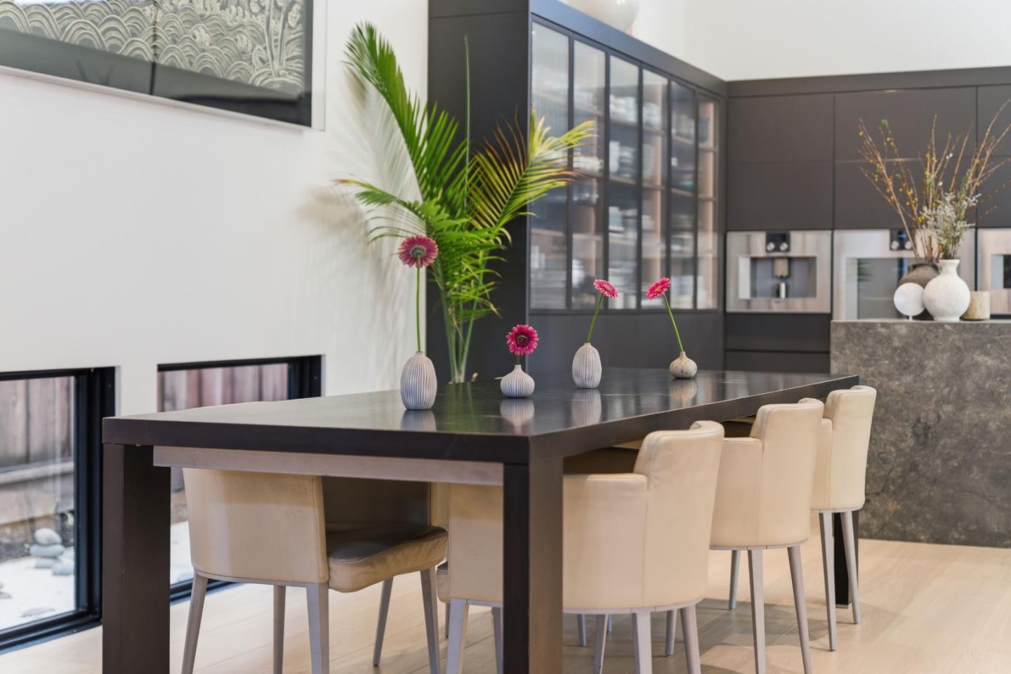 Detail Gallery Image 15 of 44 For 947 Colonial, Palo Alto,  CA 94303 - 3 Beds | 2/1 Baths