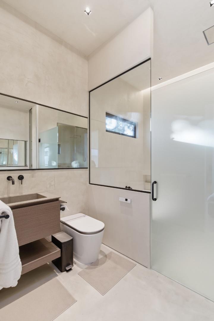 Detail Gallery Image 25 of 44 For 947 Colonial, Palo Alto,  CA 94303 - 3 Beds | 2/1 Baths