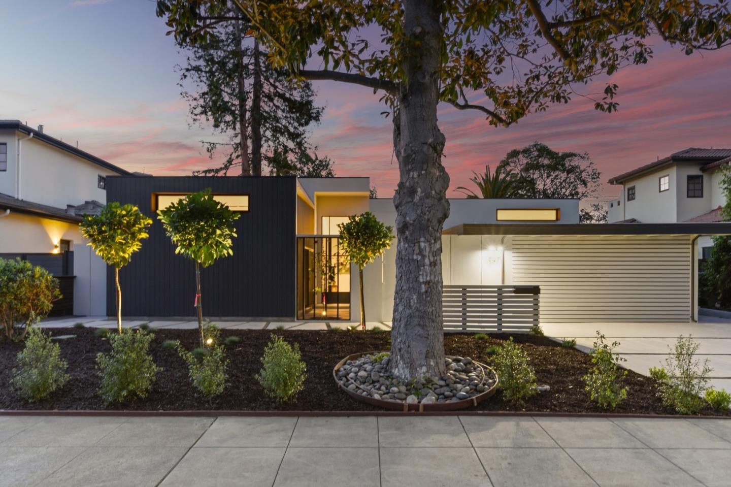 Detail Gallery Image 38 of 44 For 947 Colonial, Palo Alto,  CA 94303 - 3 Beds | 2/1 Baths