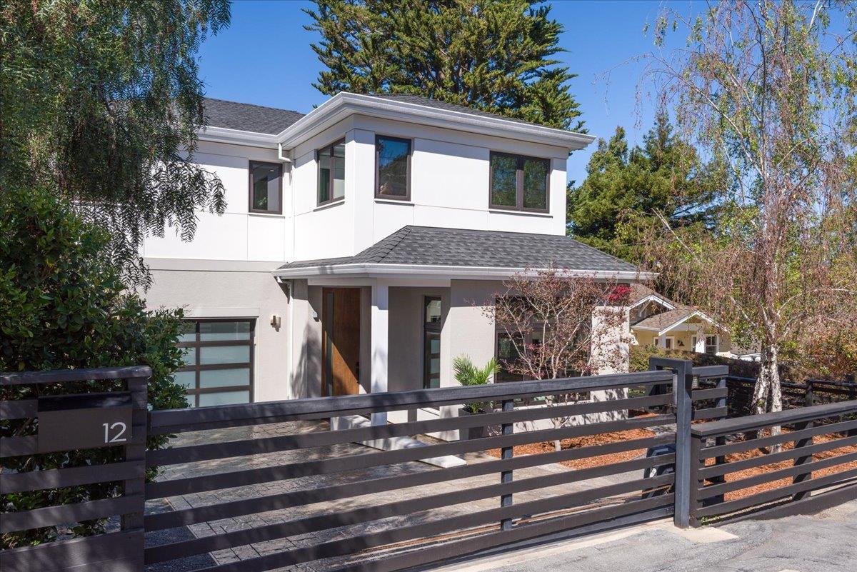 Detail Gallery Image 2 of 66 For 12 Cranfield Ave, San Carlos,  CA 94070 - 5 Beds | 2/1 Baths