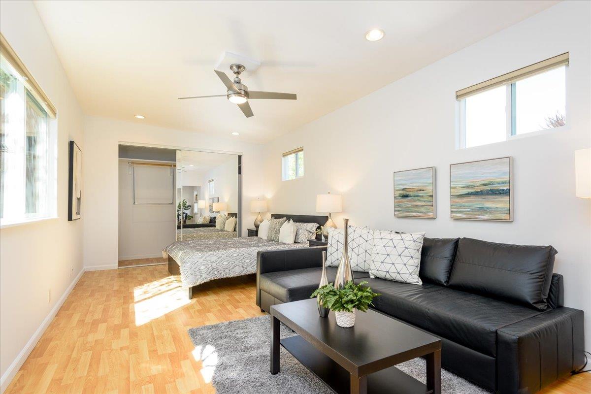 Detail Gallery Image 37 of 66 For 12 Cranfield Ave, San Carlos,  CA 94070 - 5 Beds | 2/1 Baths