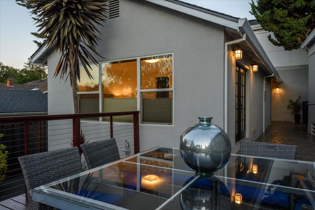 Detail Gallery Image 47 of 66 For 12 Cranfield Ave, San Carlos,  CA 94070 - 5 Beds | 2/1 Baths