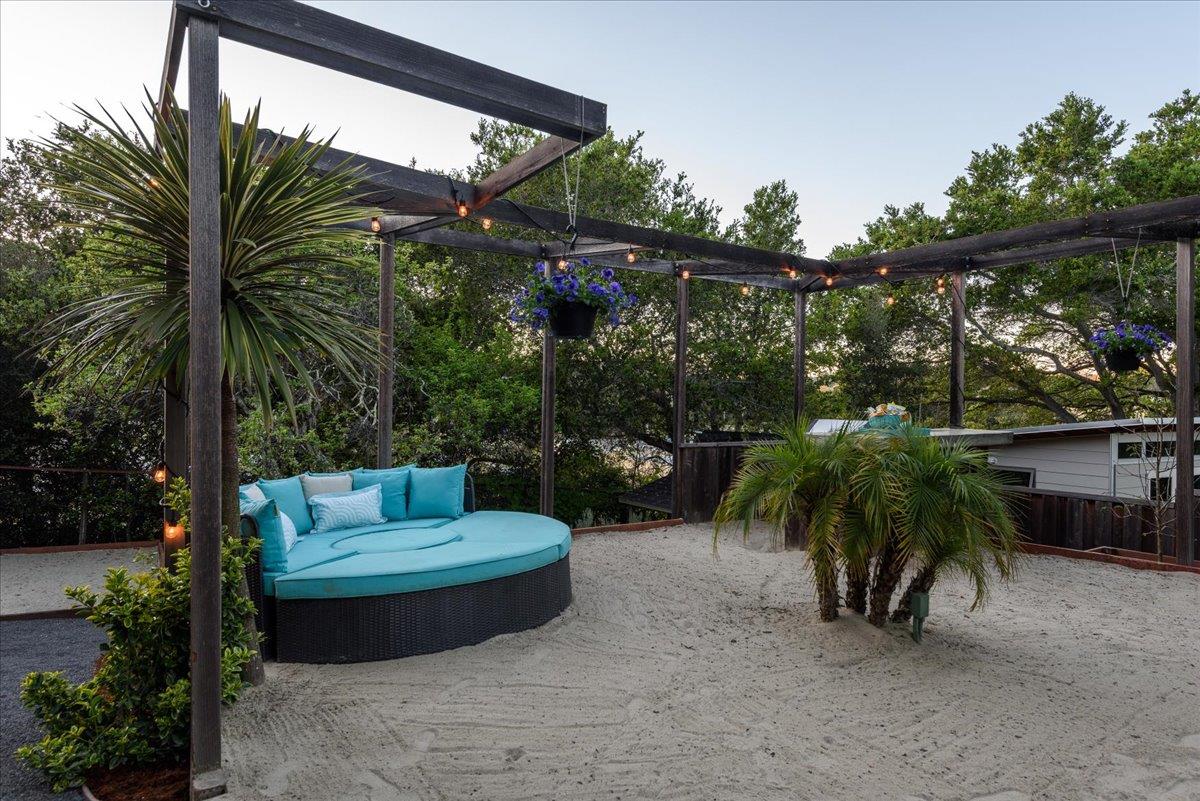 Detail Gallery Image 51 of 66 For 12 Cranfield Ave, San Carlos,  CA 94070 - 5 Beds | 2/1 Baths