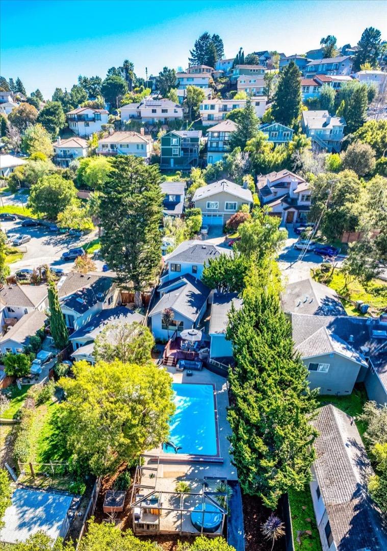 Detail Gallery Image 59 of 66 For 12 Cranfield Ave, San Carlos,  CA 94070 - 5 Beds | 2/1 Baths