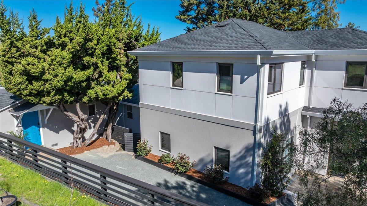 Detail Gallery Image 61 of 66 For 12 Cranfield Ave, San Carlos,  CA 94070 - 5 Beds | 2/1 Baths