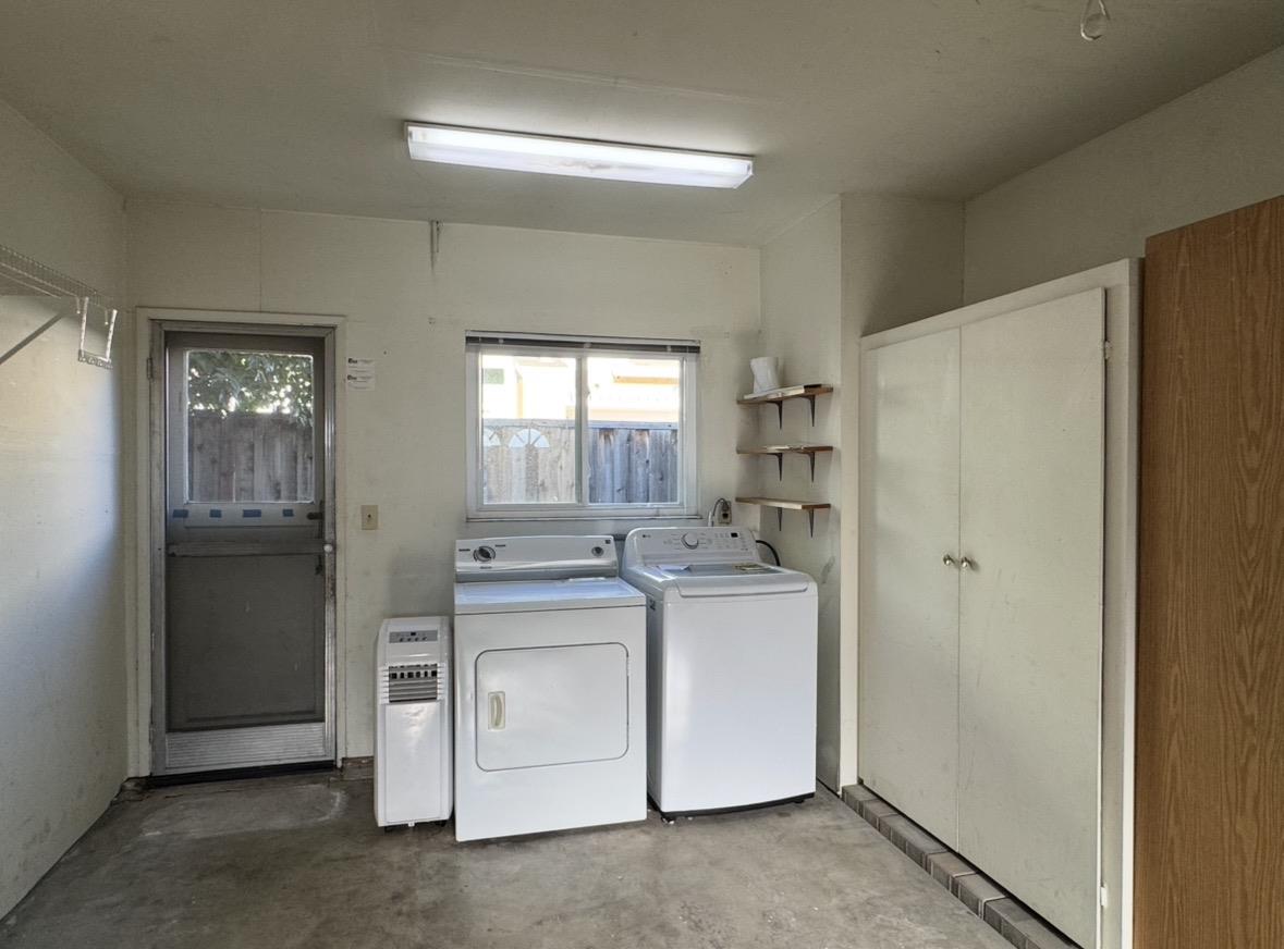 Detail Gallery Image 8 of 12 For 123 Evandale Ave #B,  Mountain View,  CA 94043 - 1 Beds | 1 Baths